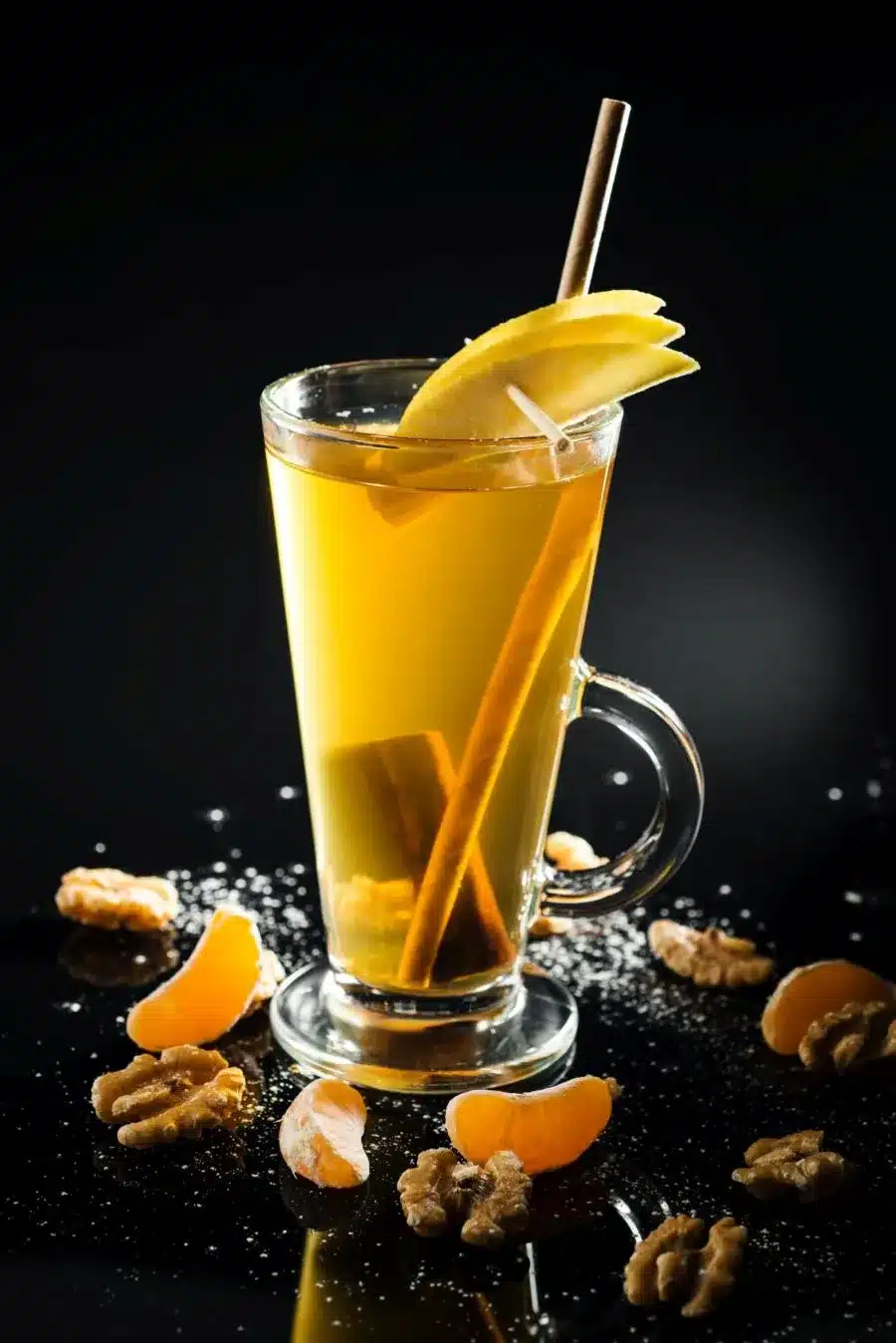a-hot-toddy-is-the-best-holiday-drink-idea